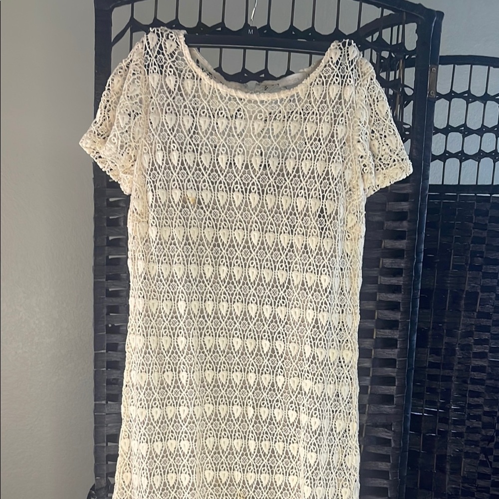 Elegant Cream‎ Lace Dress